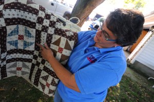 Barn Quilting-Rocco Laurienzo/The Daily News Image 3